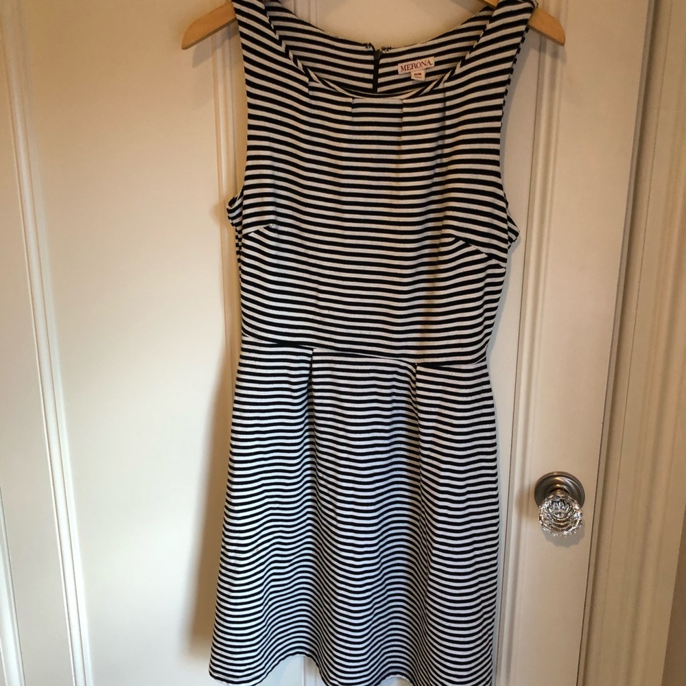 Super comfortable dress with pockets!